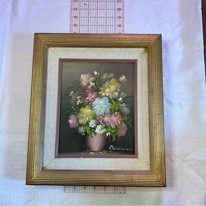 Floral Painting in Gold Frame Vintage oil painting